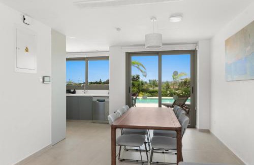 Softades Villa | Discover Serenity Waves Villa 17 – Family-Friendly Oasis