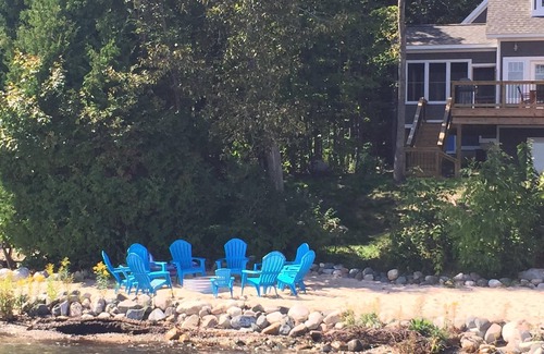 Suttons Bay House | Tranquil Escape: Ocean View Rooms & Spa Retreat Awaits!