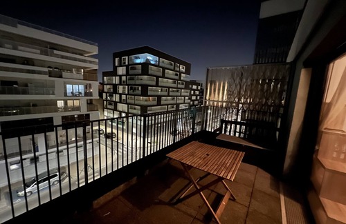 Gennevilliers Apartment | Pet-Friendly Retreat at Serenspot for the Whole Family