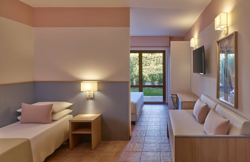 Licata Hotel | Relax at Serenusa Resort: A 4-Star Ocean View Escape