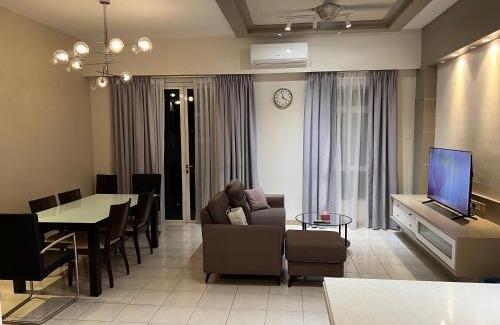 Golden Triangle Apartment | Seri bukit ceylon kl