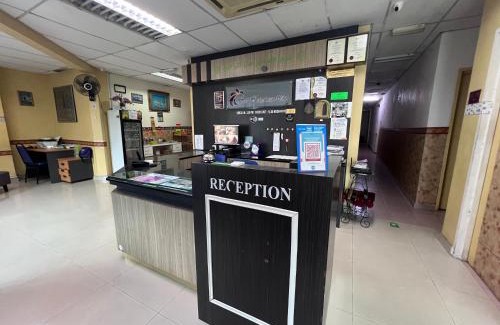 Kampung Gong Limau Hotel | Welcoming SERI KEMAMAN INN: Family-Friendly & Accessible Stay