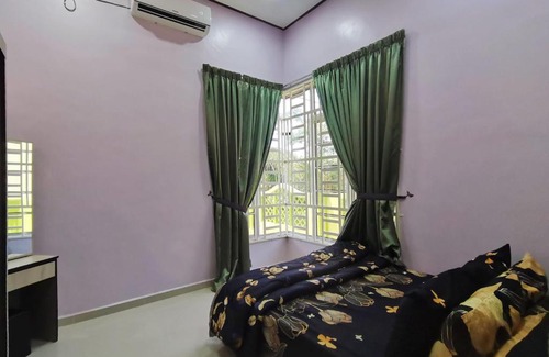 Kampung Kubang Tangga House | Kid-Friendly Seri Nilam Homestay in Kuala Terengganu
