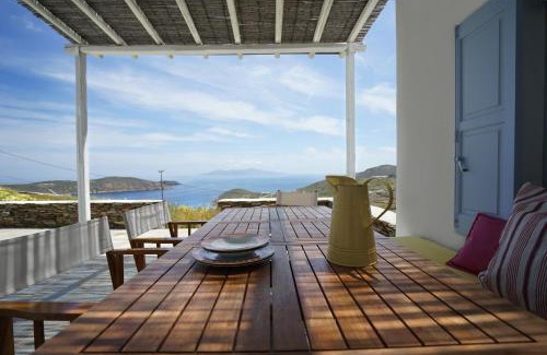 Livadi House | Idyllic Serifos Home with Breathtaking Views & 9.8 Rating