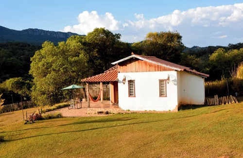 Tiradentes Ski Chalet | Serra a Vista Chalés: Family-Friendly & Pet Welcoming Retreat