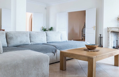 La Roquette-sur-Siagne House | Serrendy Villa 7 chambres avec piscine et