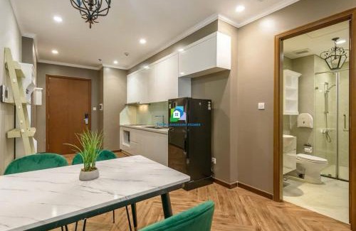 Hang Xanh Apartment | service luxury Apartment in Vinhomes Landmark zone