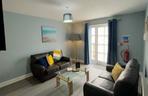 Mumbles Apartment | Modern 2-Bed Apartment @ Norton House in Mumbles