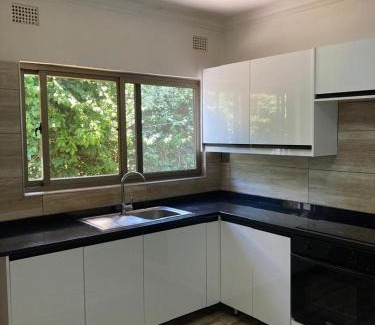 Lusaka Apartment | Stylish 3-Bedroom Serviced Apartment with Pet-Friendly Amenities