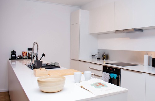 Saint-Josse-ten-Noode Apartment | Top-Rated Serviced Residence with Parking & Family Amenities