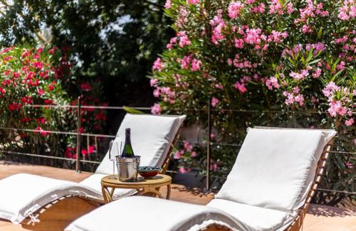 Sa Cabaneta Villa | Experience Comfort at Ses Buguenvílies with Pool Access