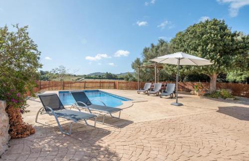 Son Macia House | Experience Ses Comes de Son Cladera: 4-Star Family Oasis