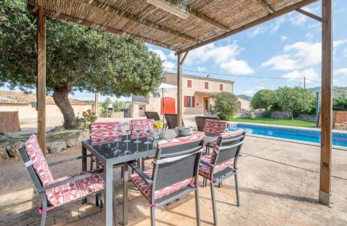 Son Macia House | Experience Ses Comes de Son Cladera: 4-Star Family Oasis