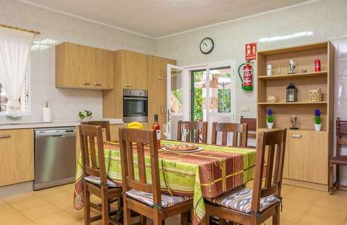 Felanitx Villa | SES PLANETES - Cozy Villa with Private Pool & Free WIFI