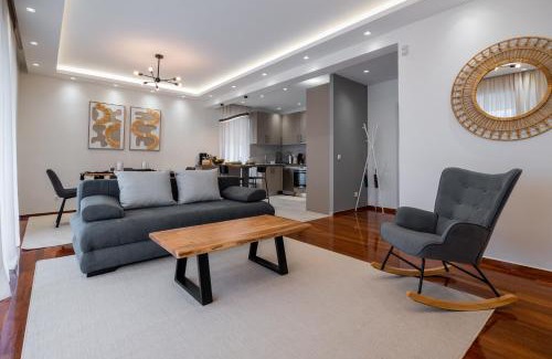 Alimos Apartment | Experience Sesilia Sea View Apartment - Rated 10/10 by Guests