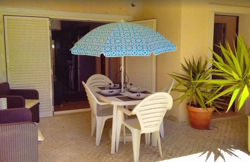 Zambujal de Cima Apartment | Discover Sesimbra Sea Apartment with Pool & Beach Access