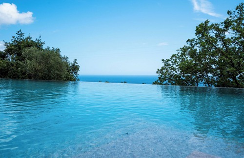 Costa House | Experience Sesta Terra: 4-Star Ocean View with Spa & Pool
