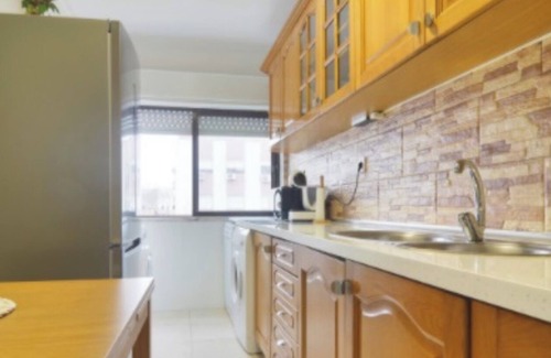 Sao Sebastiao Apartment | Convenient Setúbal Hotel Just 5 Minutes from the Beach