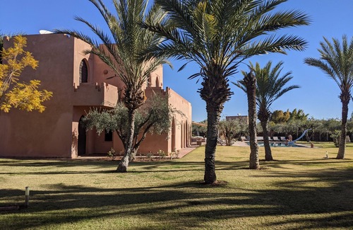 Ait Hamid Villa | Relaxing Villa Near Marrakech with Pool and Olive Grove Views