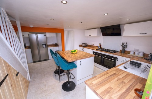 Port Talbot House | Charming 2-Bed House in Afan Forest - Pet Friendly Retreat