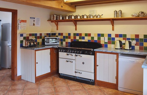 Denstone Cottage | Experience Idyllic Retreats with Private Garden Access
