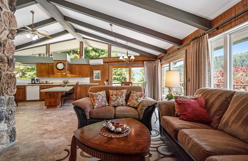 Orick House | Hilltop Retreat with Pool & Spa Near Redwood National Park