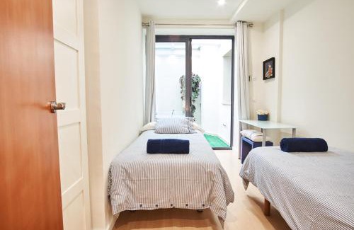 Los Remedios Apartment | Elegant Setefilla Deluxe Suite: Family-Friendly Retreat