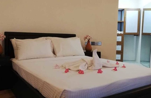 Kudawa Hotel | Relaxing Family Retreat at Seth Dev Lagoon Chalets Kalpitiya