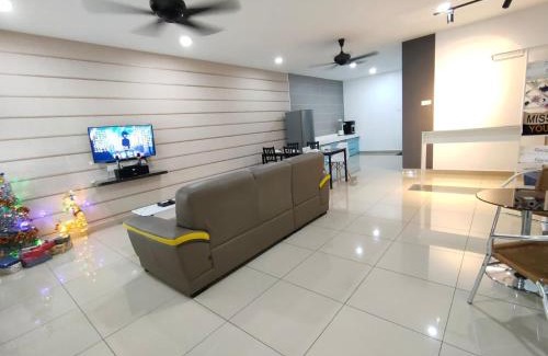 Taman Teratai Villa | Family-Friendly Setia Home Sitiawan for Unforgettable Stays