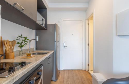 Se Apartment | Comfortable Stay with Pool Near Metro in Central SP