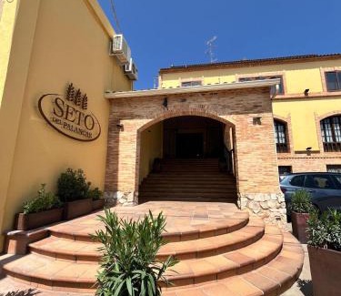 Motilla del Palancar Hotel | Pet-Friendly Seto del Palancar with Breakfast Included!