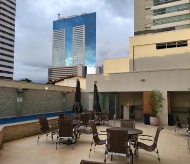Setor Bueno Apartment | Top-Rated Setor Bueno Hotel with Hot Tub and Ocean View