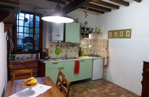 Settignano Apartment | Cozy Tuscan House in Settignano with Spa & Hot Tub