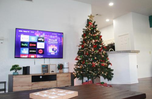 Killeen Apartment | Experience Vibrant Atmosphere: Pet & Child Friendly Retreat