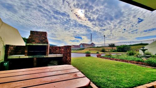 Port Alfred Resort | Oceanfront Settler Sands Resort - Rated 8/10 by Guests