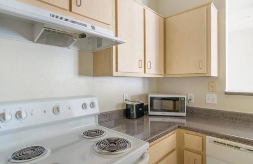 Southbelt/Ellington Apartment | SettlersRanch 2BD 2 - Two Bedroom Apartment, Sleeps 4