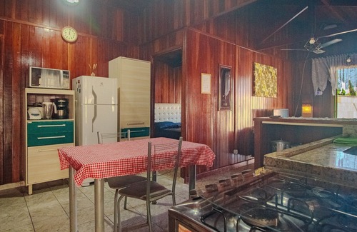 Tupy House | Relaxing Beachfront Retreat with Spa, Pool & More!