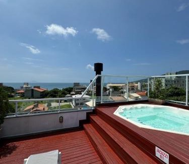 Ingleses Sul Apartment | Beachfront Retreat: 330 Metros do Mar, Praia dos Ingleses