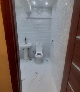 Agouza Apartment | Cozy Hs Shihab Studios: Pet-Friendly Retreat with Hot Tub