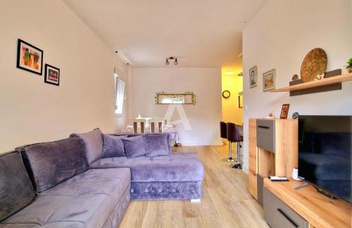 Golubovina Apartment | Cozy SEVDA APARTMENT: 4-Star Stay with Family-Friendly Perks