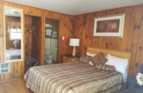 Lake George Cabin | Budget-Friendly Seven Dwarfs Cabins with Pool Access
