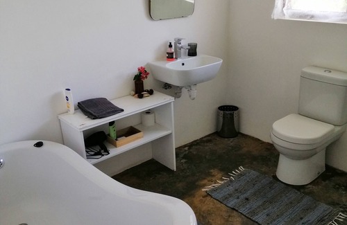 Grahamstown House | Experience Seven Fountains Farm: Pool, Spa & Family Fun