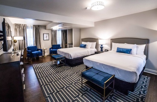 Downtown Hotel | Discover Seven Gables, St. Louis West: Family-Friendly Escape