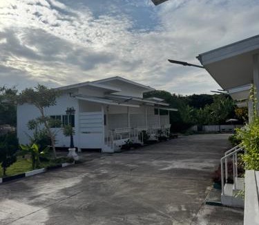 Sattahip Resort | Seven Infinity 332