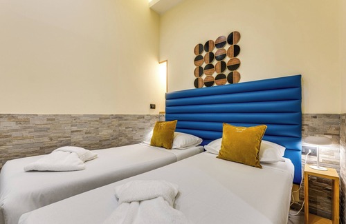 Repubblica House | Discover Seven: Premier Amenities & High Guest Ratings