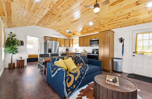 Williamstown Cabin | Discover Cozy Cabins at Eden Reserve with Family Amenities