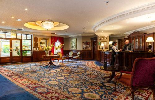 Carlow Hotel | Relax at Seven Oaks Hotel: 4-Star Comfort with Pool Access