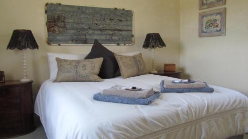 Wolseley House | Delightful Seven Oaks Vineyard Cottages with Ocean View