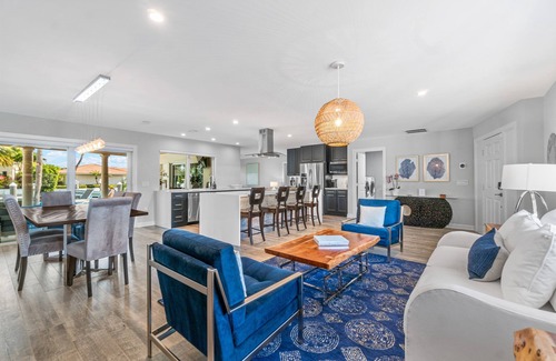 Singer Island Villa | Seven Palms Waterfront: Private Dock & Heated Pool Retreat