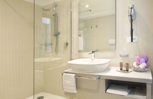 Colico Piano Hotel | Relax at Seven Park Hotel Lake Como - Adults Only Retreat